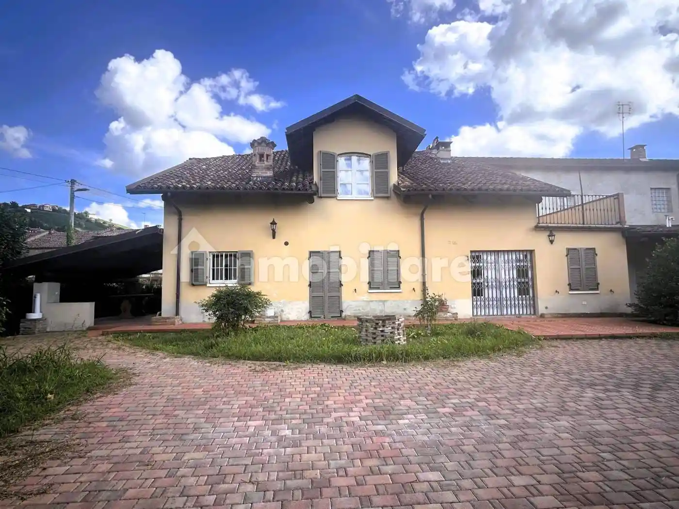 Rustico - Casale in vendita a Castagnole delle Lanze