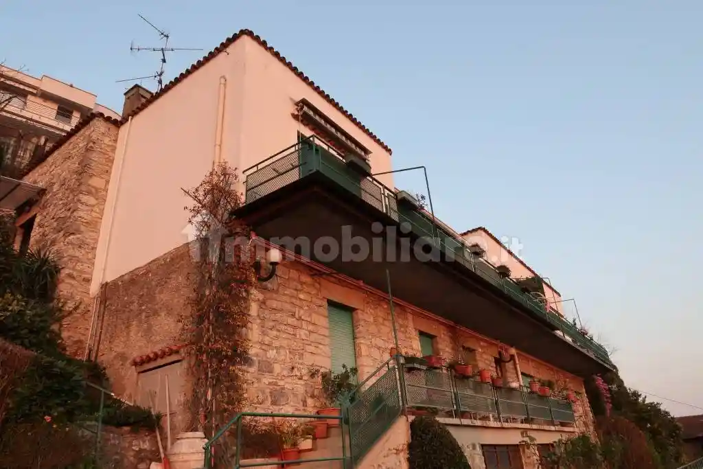 Villa unifamiliare, buono stato, 289 m², Garzola, Como - foto 2