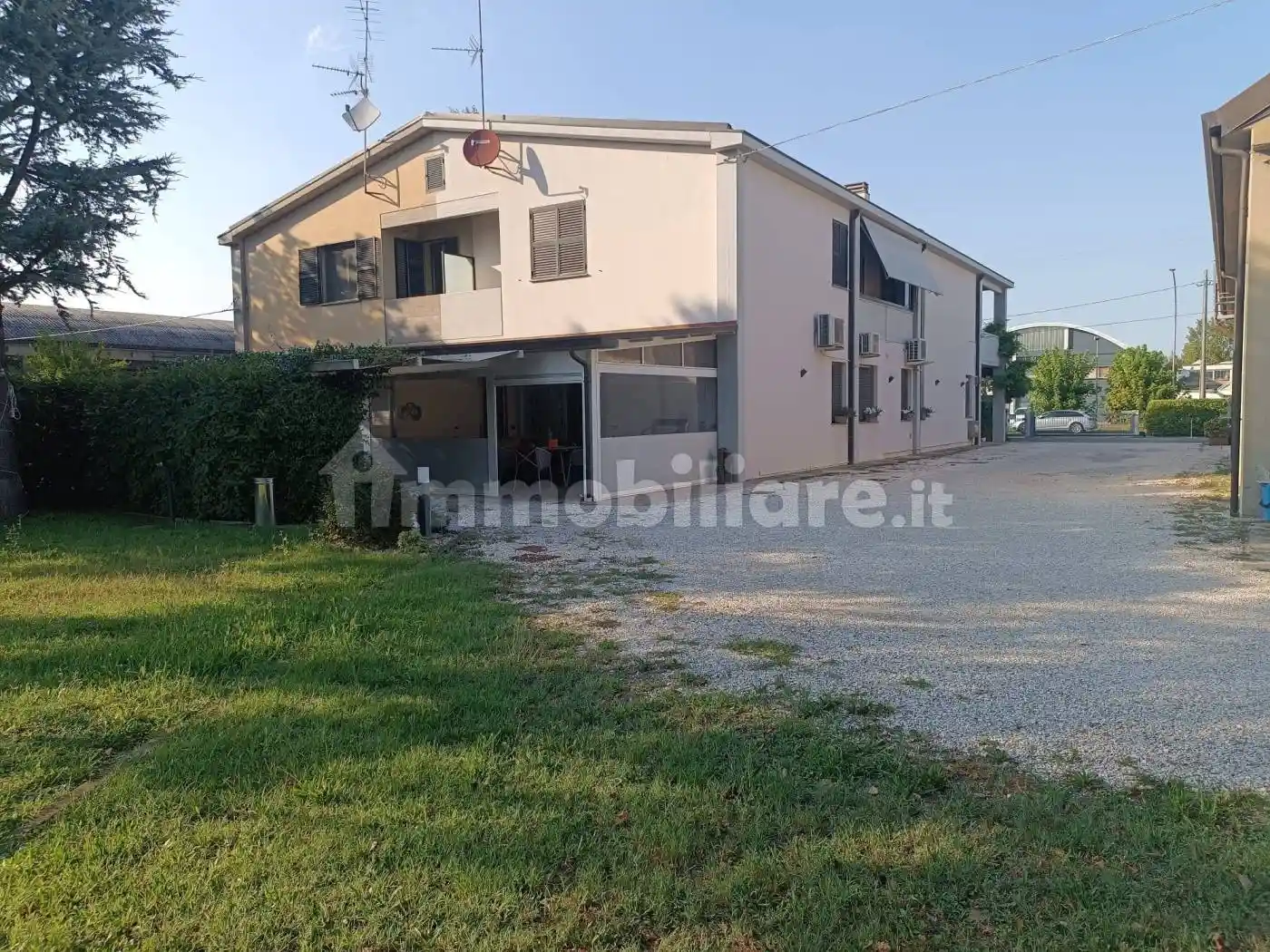 Villa in vendita a Massa Lombarda