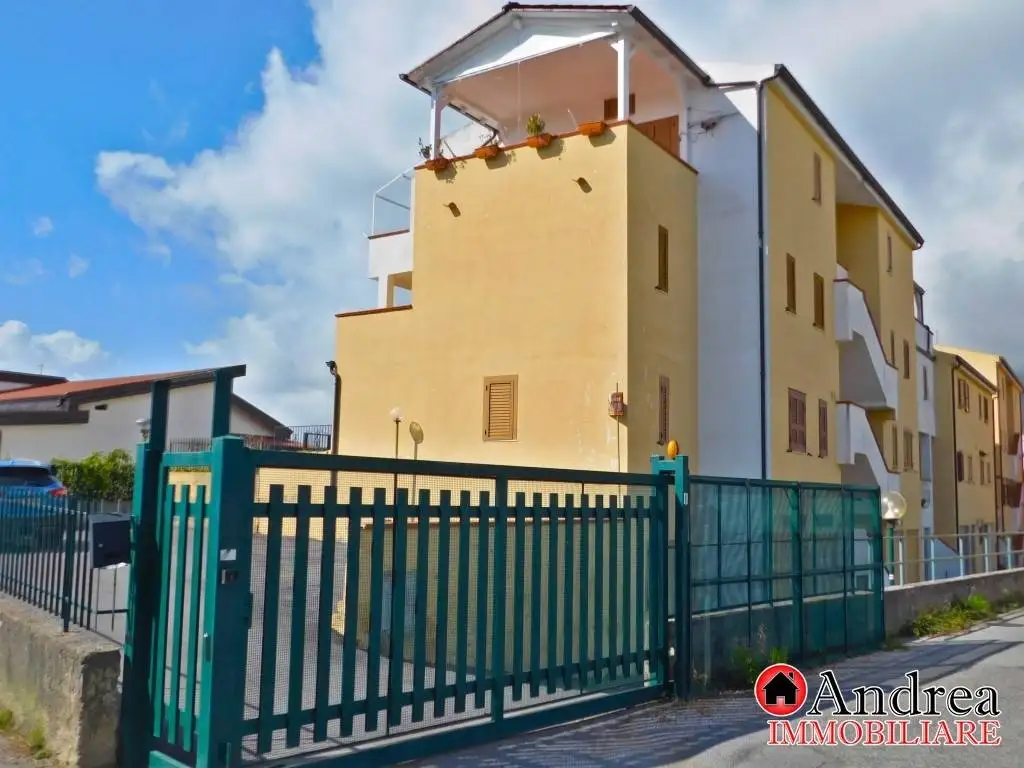 Appartamento in vendita a San Nicola Arcella