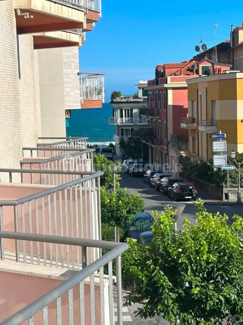 Appartamento in vendita a Alassio