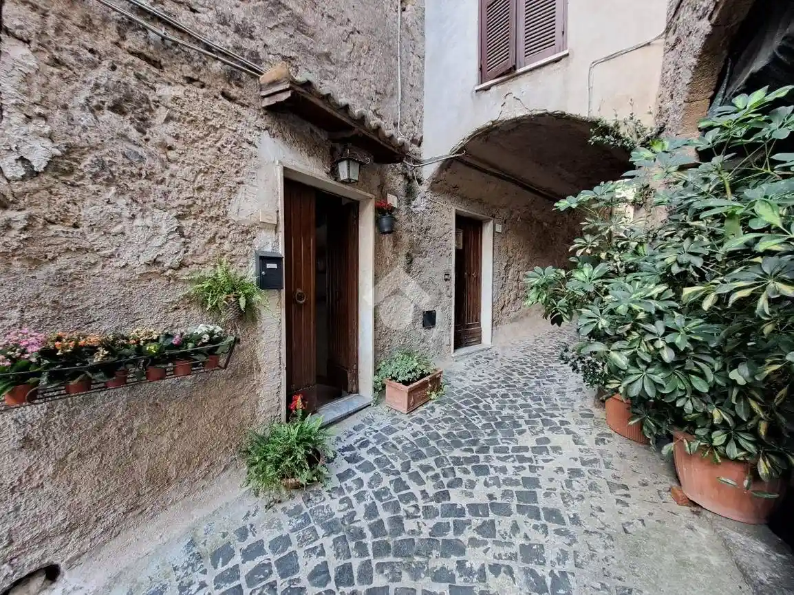 Bilocale via Borgo Vecchio 5, Carbognano - foto 2