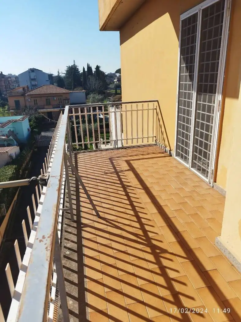 Palazzo - Edificio in vendita a Roma