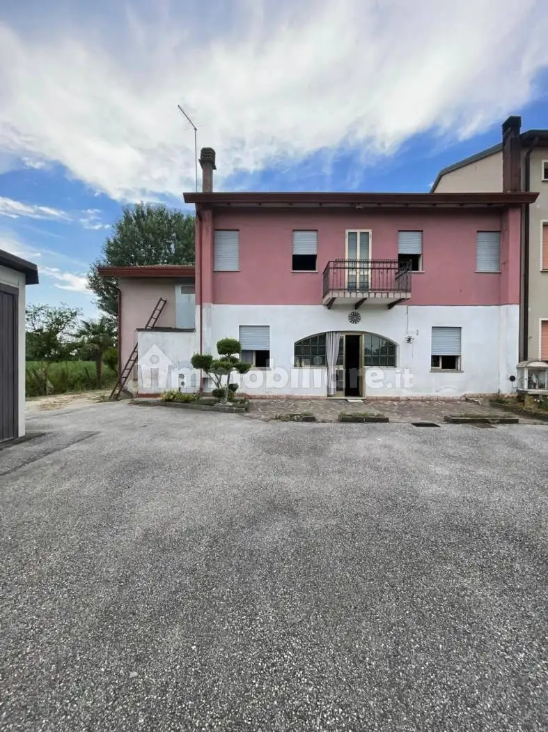 Villa in vendita a Campo San Martino