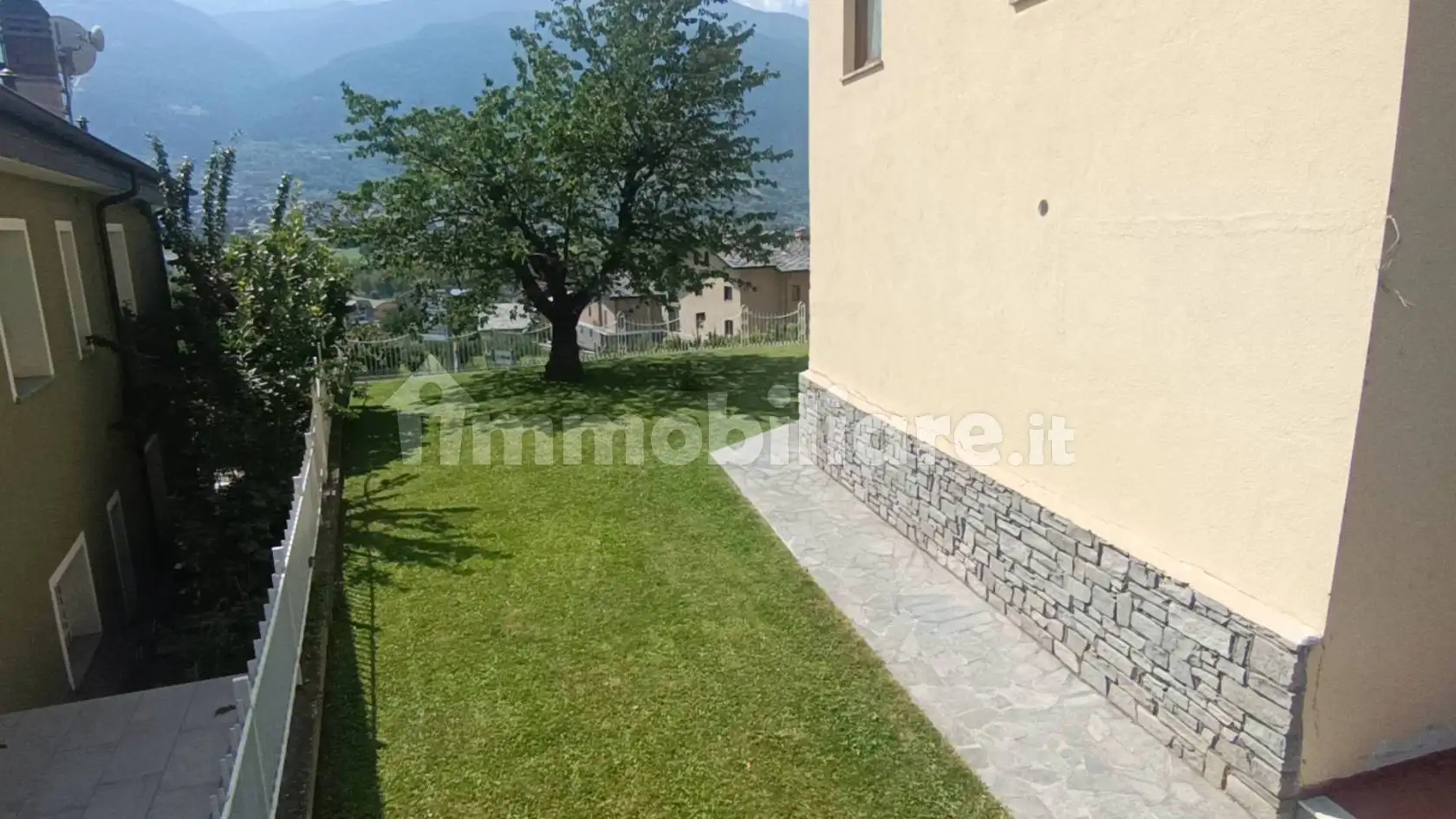 Appartamento in vendita a Sarre