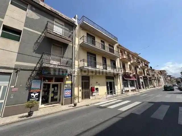 Trilocale via Nazionale 88, Centro, Falcone - foto 2