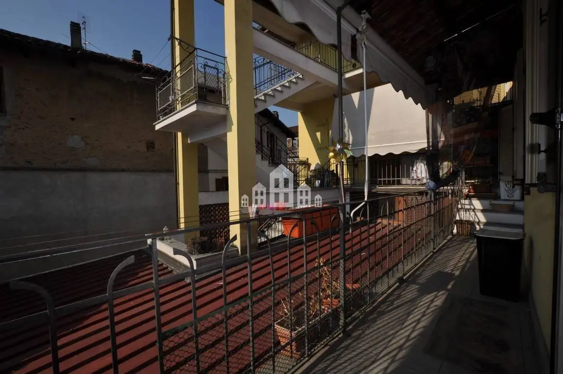 Trilocale vicolo Sotto Roggia 5, Centro, Agliè - foto 5