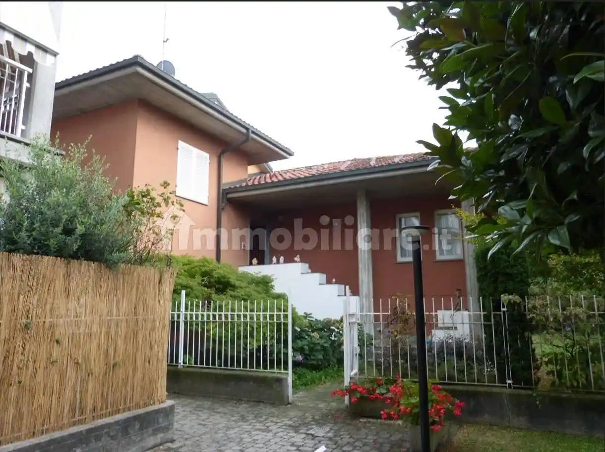Villa in vendita a Fossano