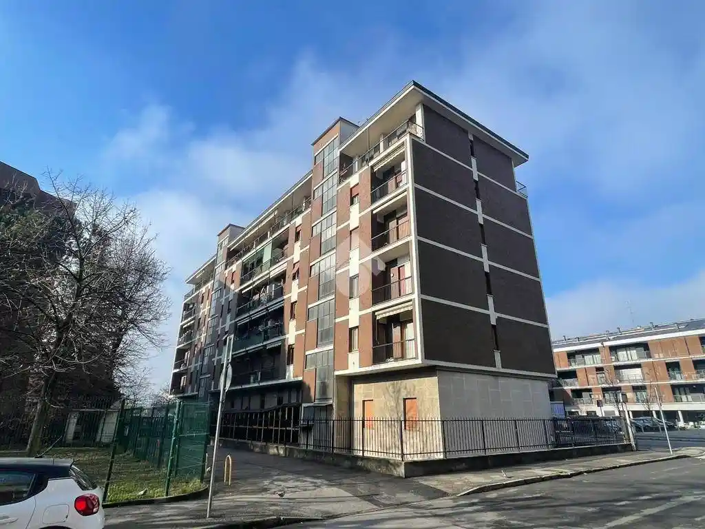 Appartamento in vendita a Monza