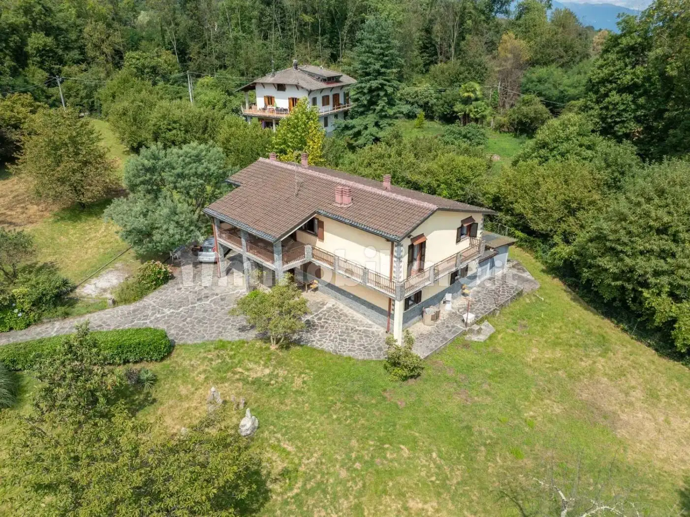 Villa in vendita a Brissago-Valtravaglia