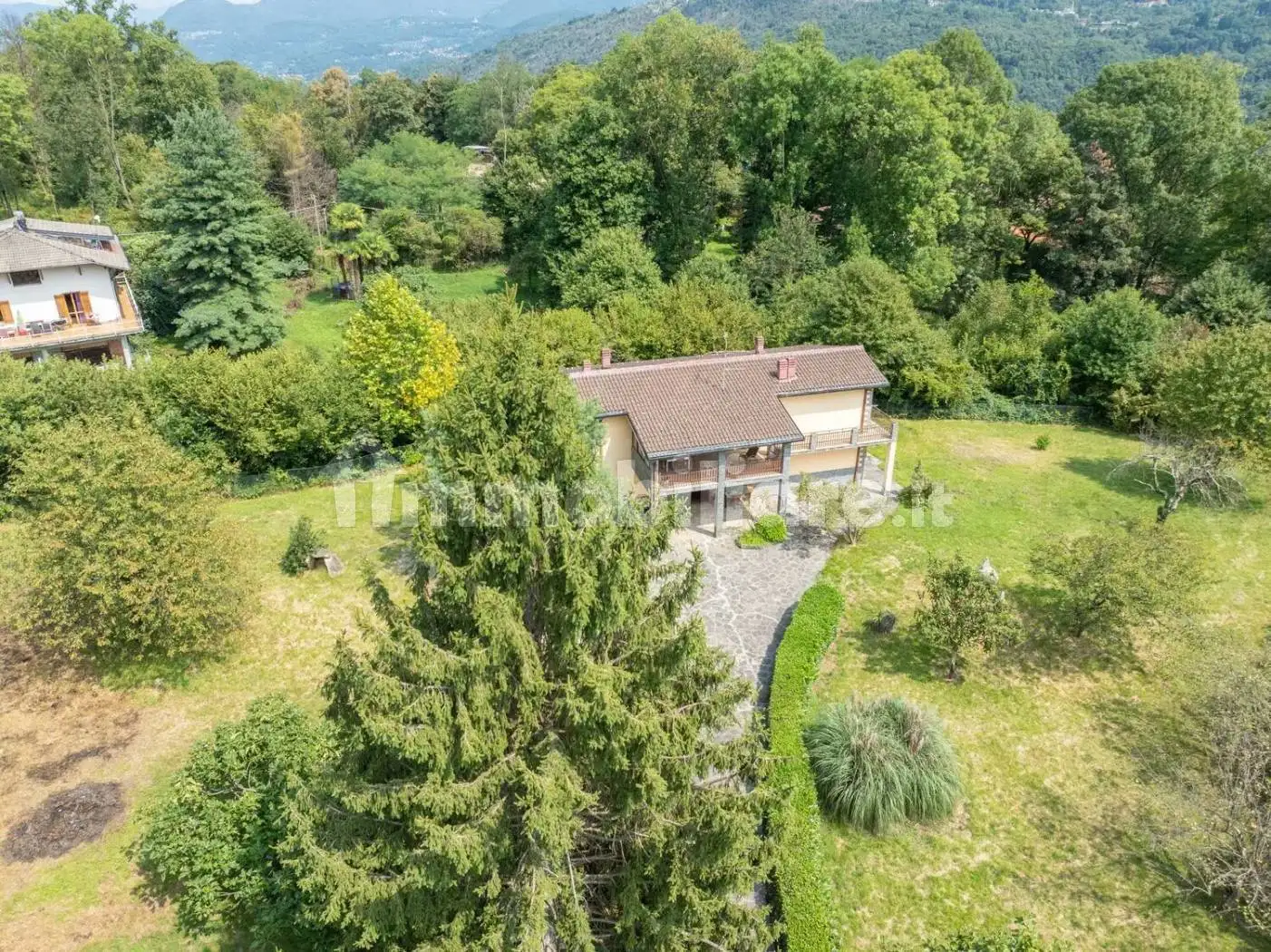 Villa unifamiliare via Pra' Formentone No Number, Brissago-Valtravaglia - foto 2