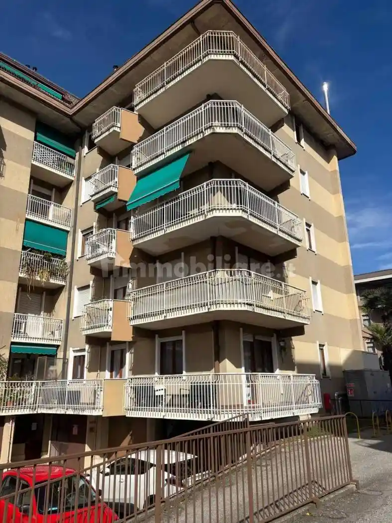 Appartamento in vendita a Luino