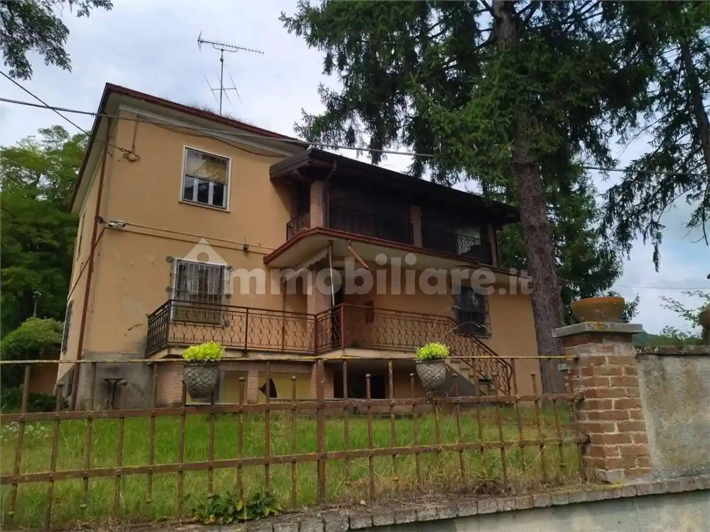 Villa in vendita a Godiasco Salice Terme