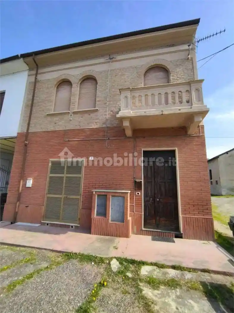 Villa in vendita a Montegioco