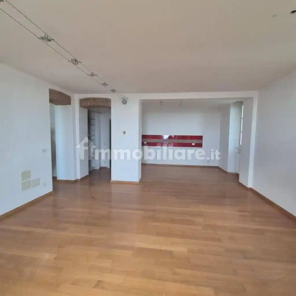 Trilocale ottimo stato, secondo piano, Civiglio, Como - foto 2