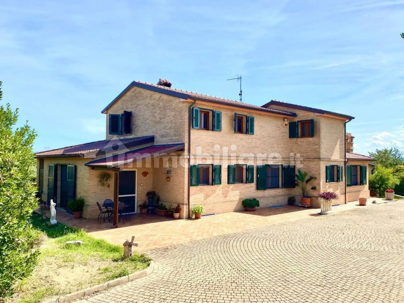Villa in vendita a Camerata Picena