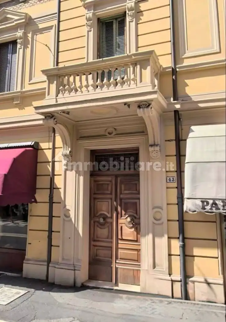 Appartamento in vendita a Bologna