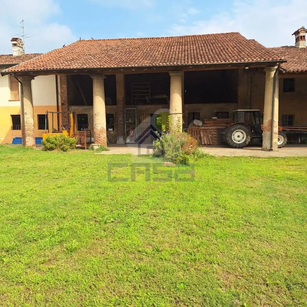 Rustico - Casale in vendita a Corte de' Cortesi con Cignone