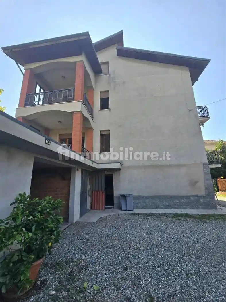 Villa in vendita a Vigliano Biellese