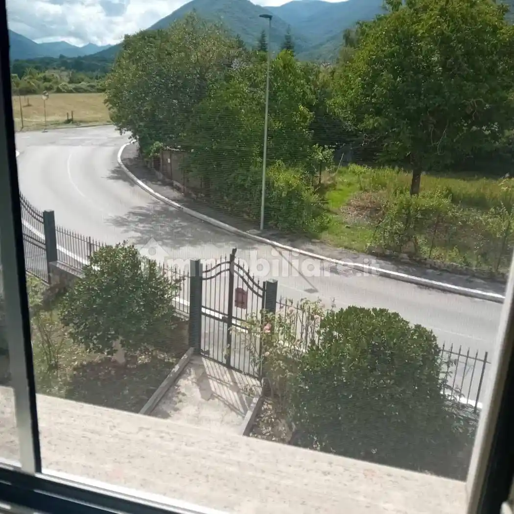 Villa unifamiliare, buono stato, 376 m², Collelongo - foto 5