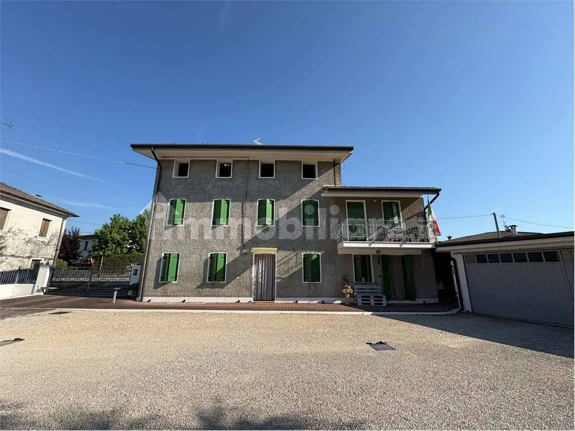 Villa in vendita a Sernaglia della Battaglia