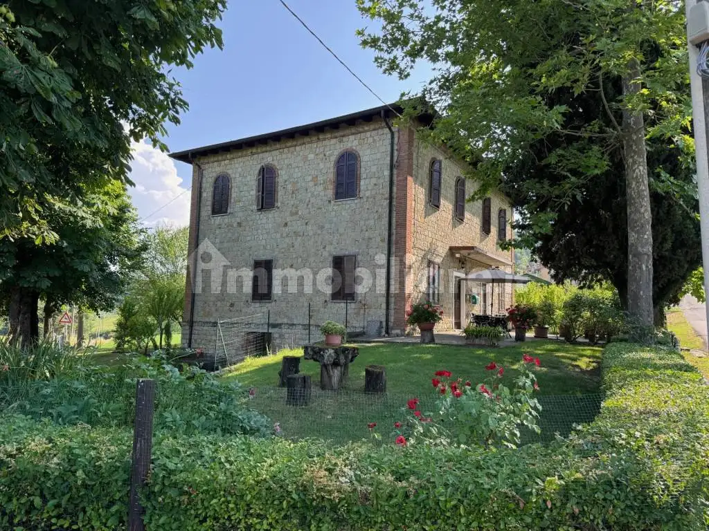 Terratetto unifamiliare 360 m², da ristrutturare, Casina - foto 2