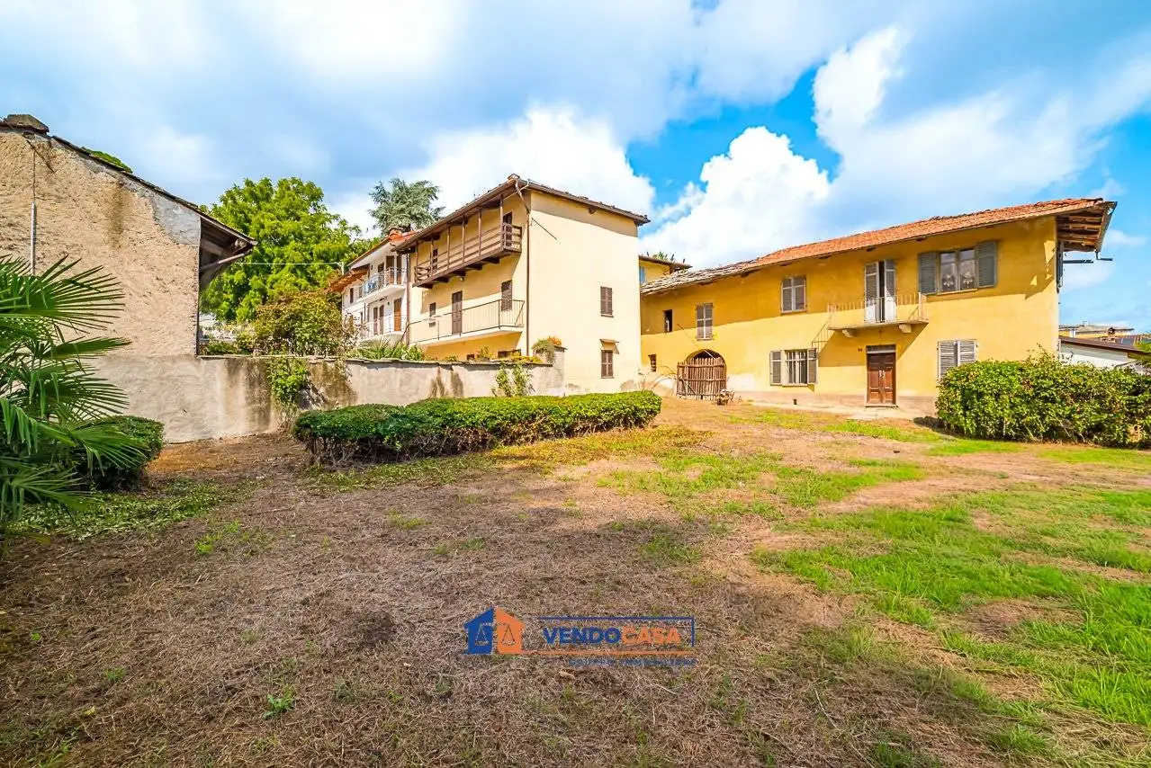 Casa indipendente in vendita a Envie