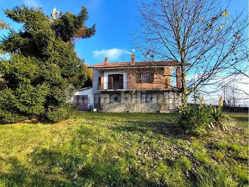 Terratetto unifamiliare 420 m², buono stato, Bossolasco - foto 2