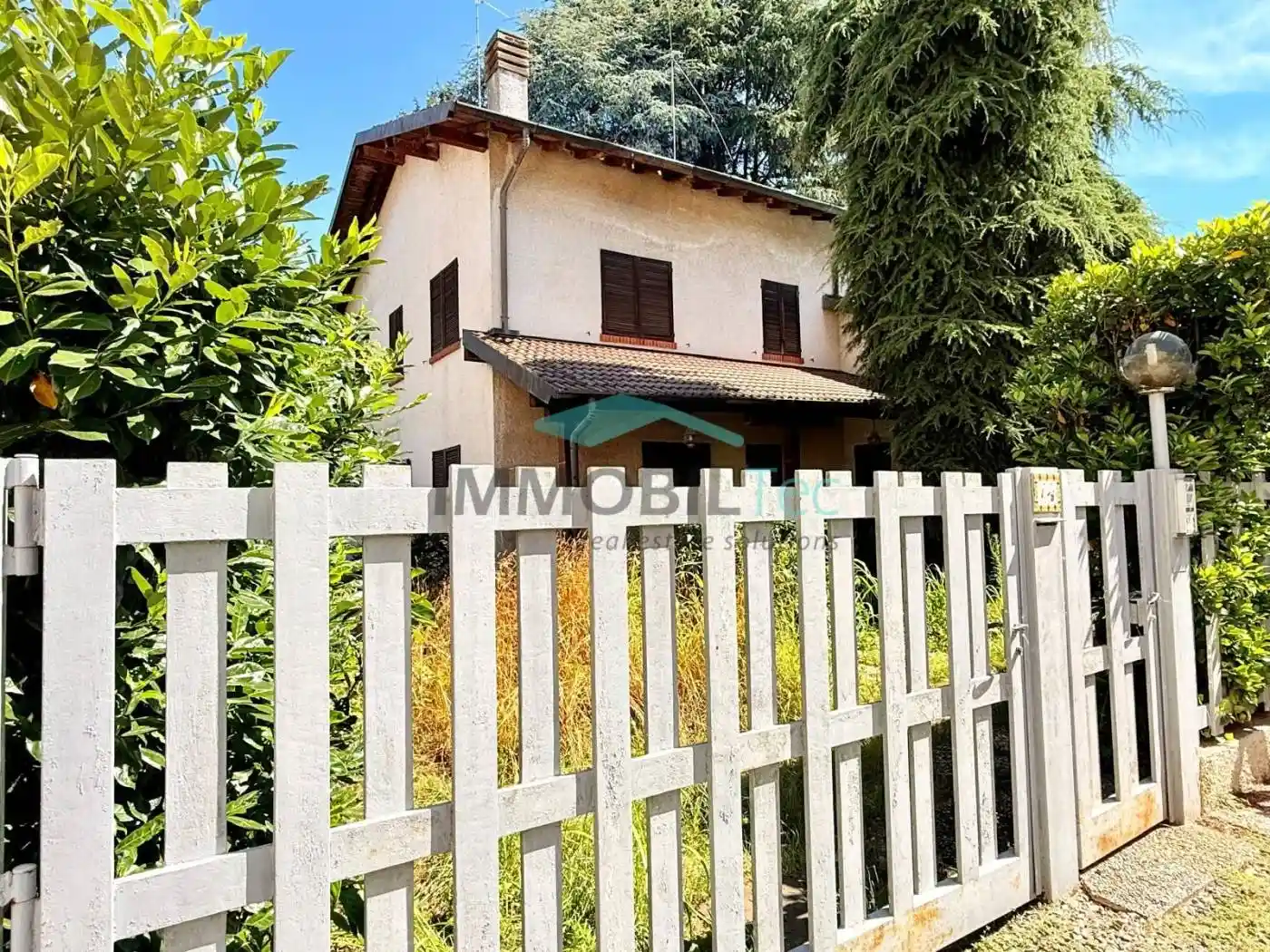 Villa in vendita a Saronno