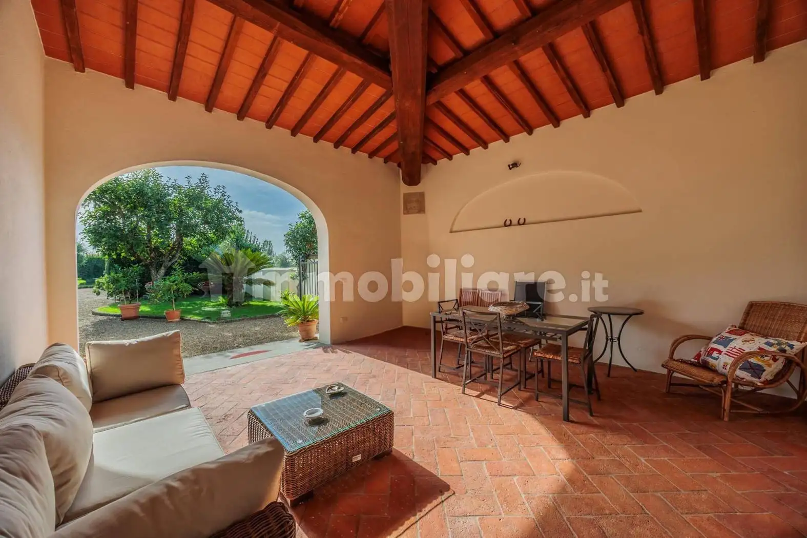 Rustico - Casale in vendita a Campi Bisenzio