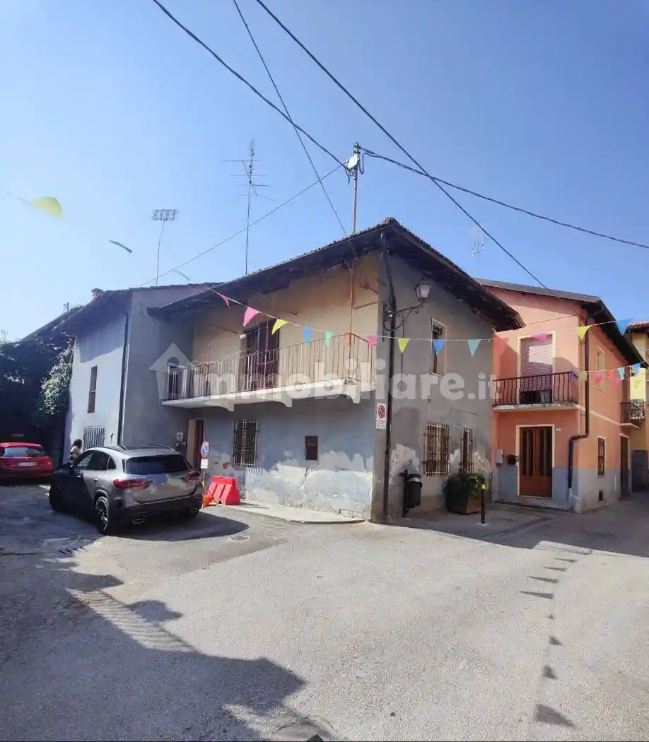 Casa indipendente in vendita a Caraglio