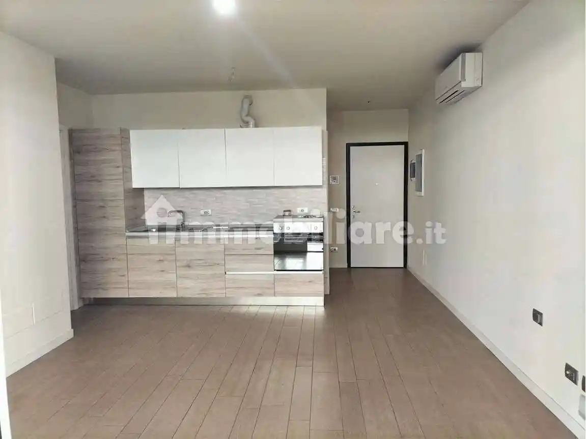 Trilocale via Fratelli Rota, 14, Longuelo, Bergamo - foto 4