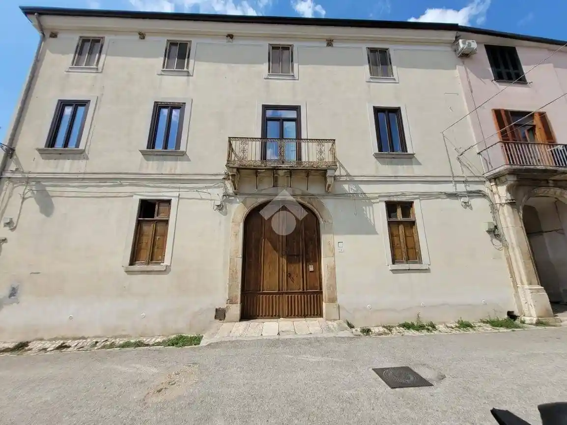 Quadrilocale via Innico Caracciolo 9, Airola - foto 2