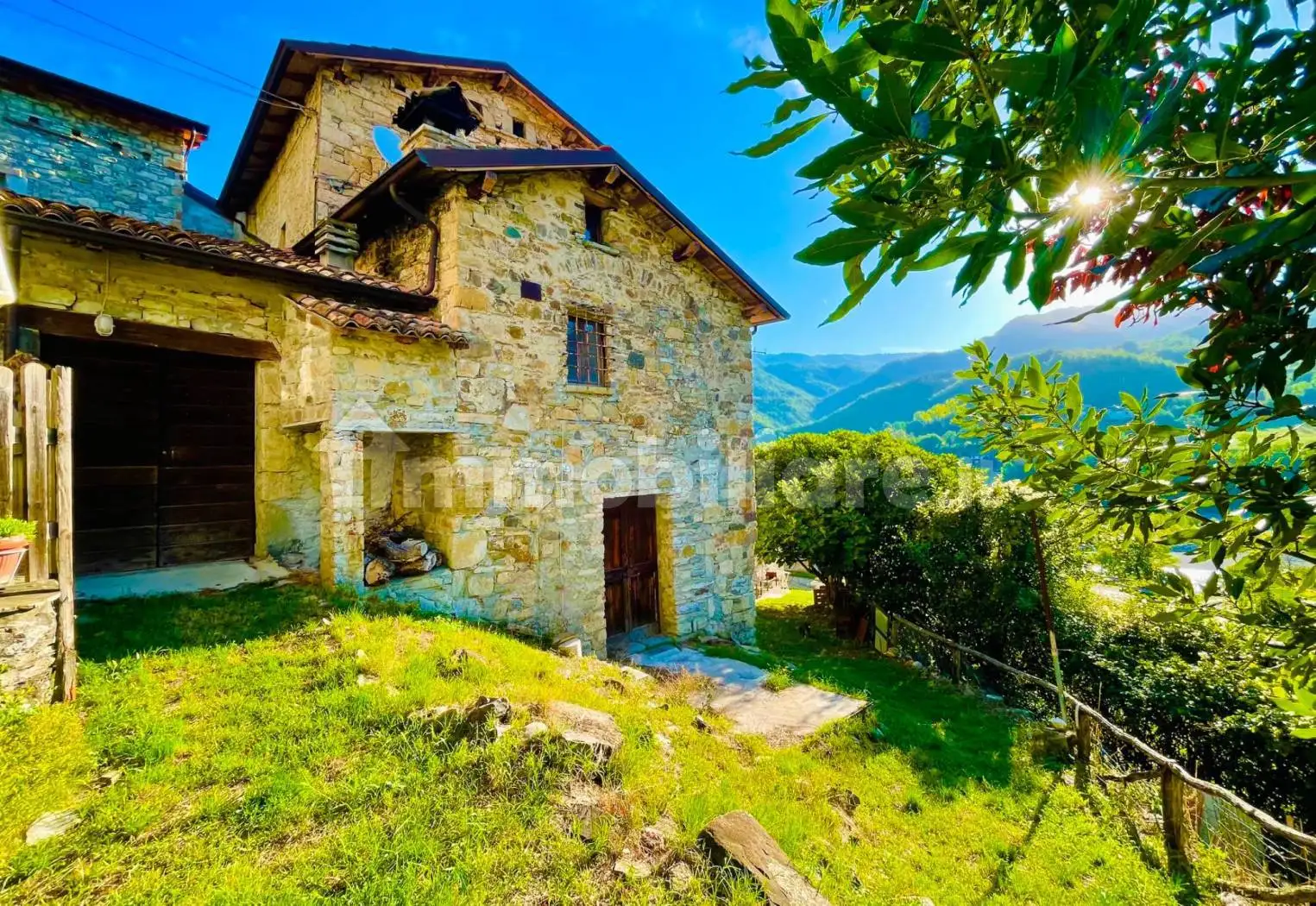 Rustico - Casale in vendita a Corte Brugnatella