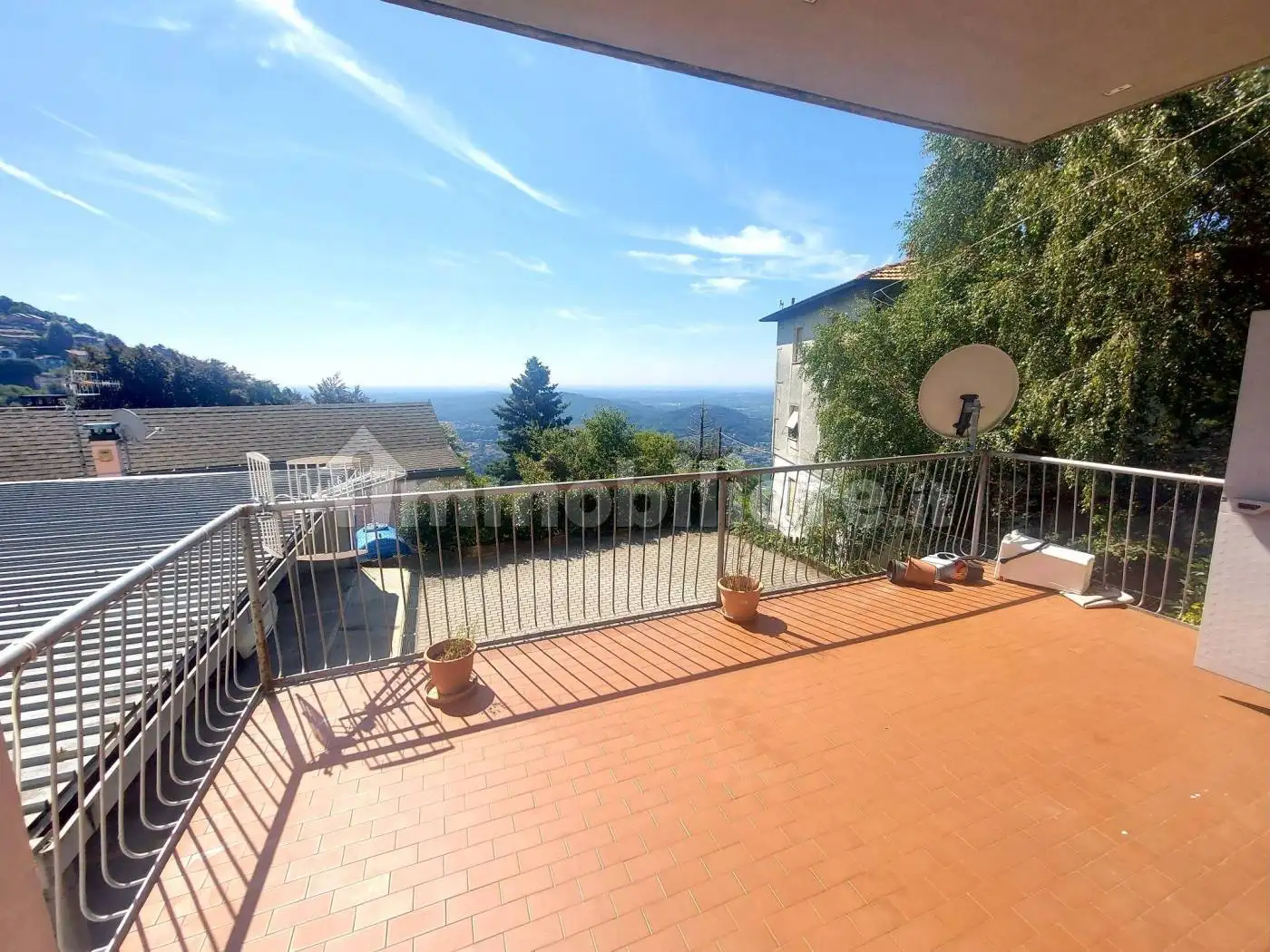 Appartamento in affitto a Brunate