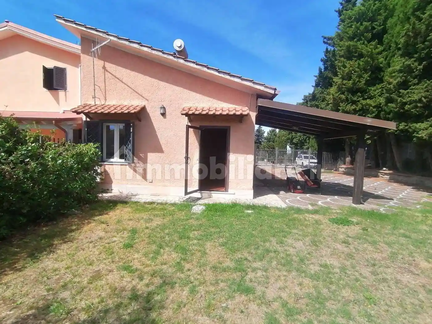 Villa in vendita a Genzano di Roma