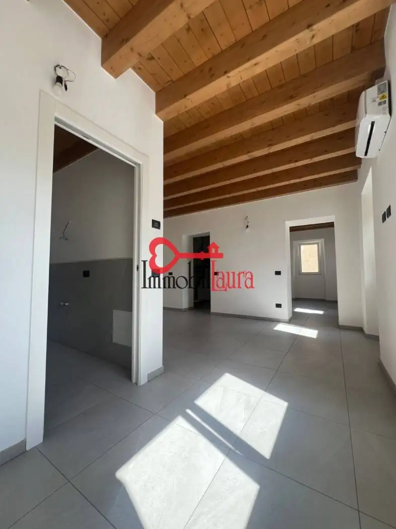 Trilocale ottimo stato, su più livelli, Centro, Bisuschio - foto 3