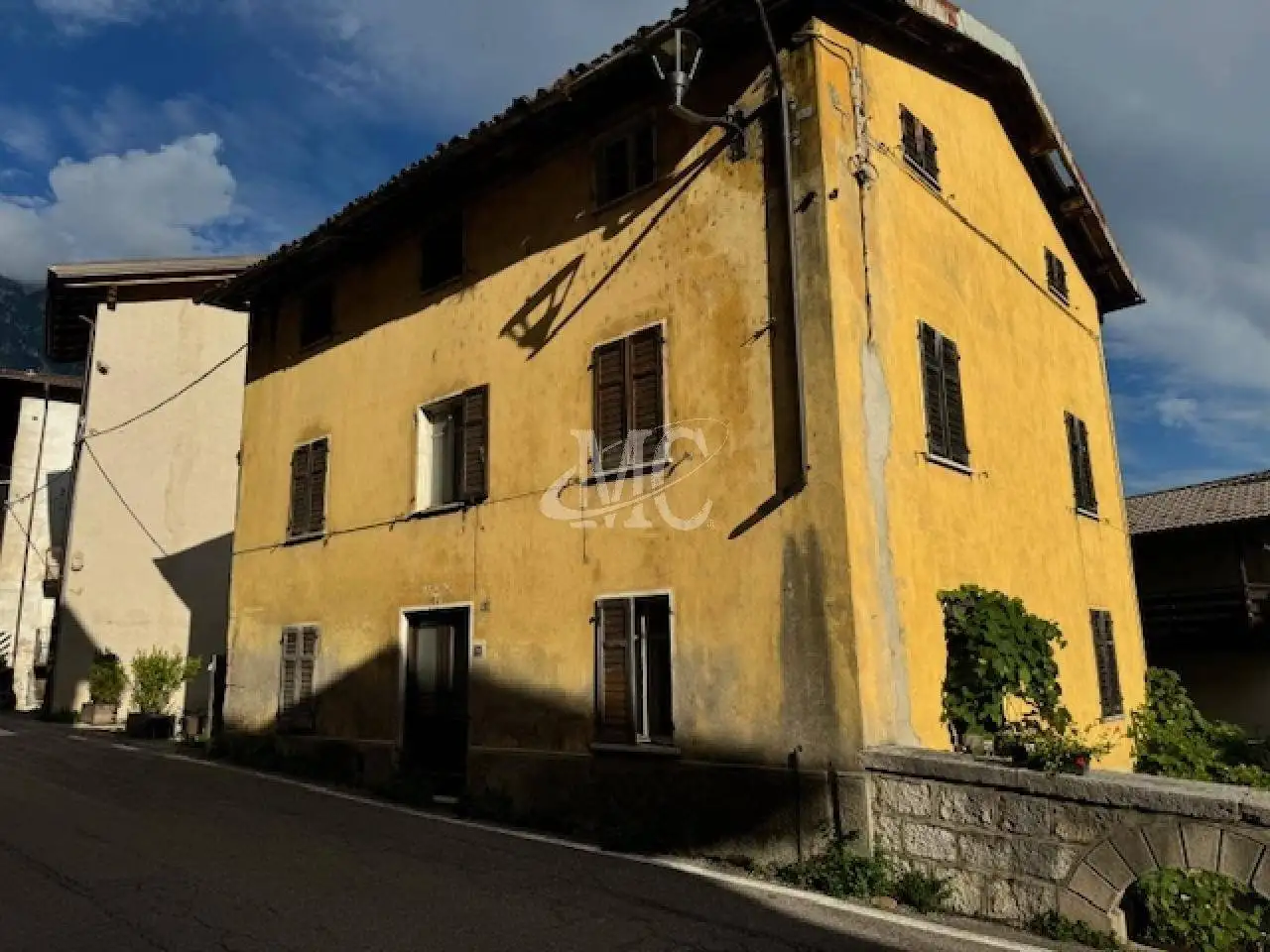 Villa in vendita a Vallarsa