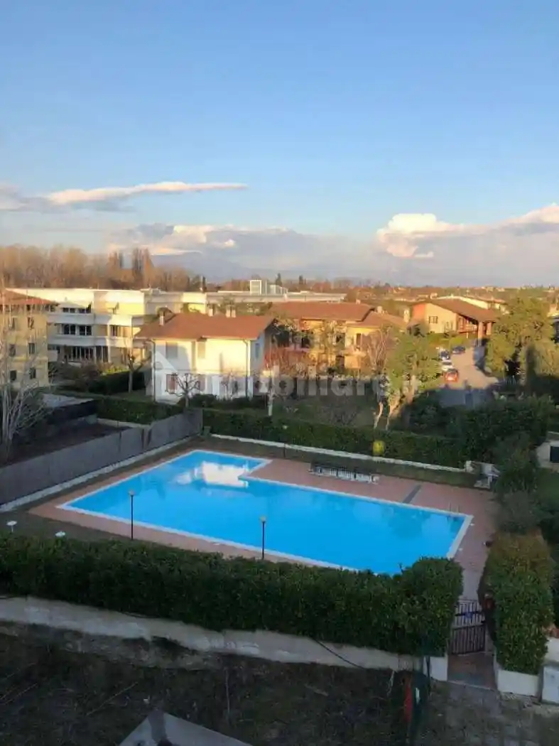 Appartamento in vendita a Desenzano del Garda