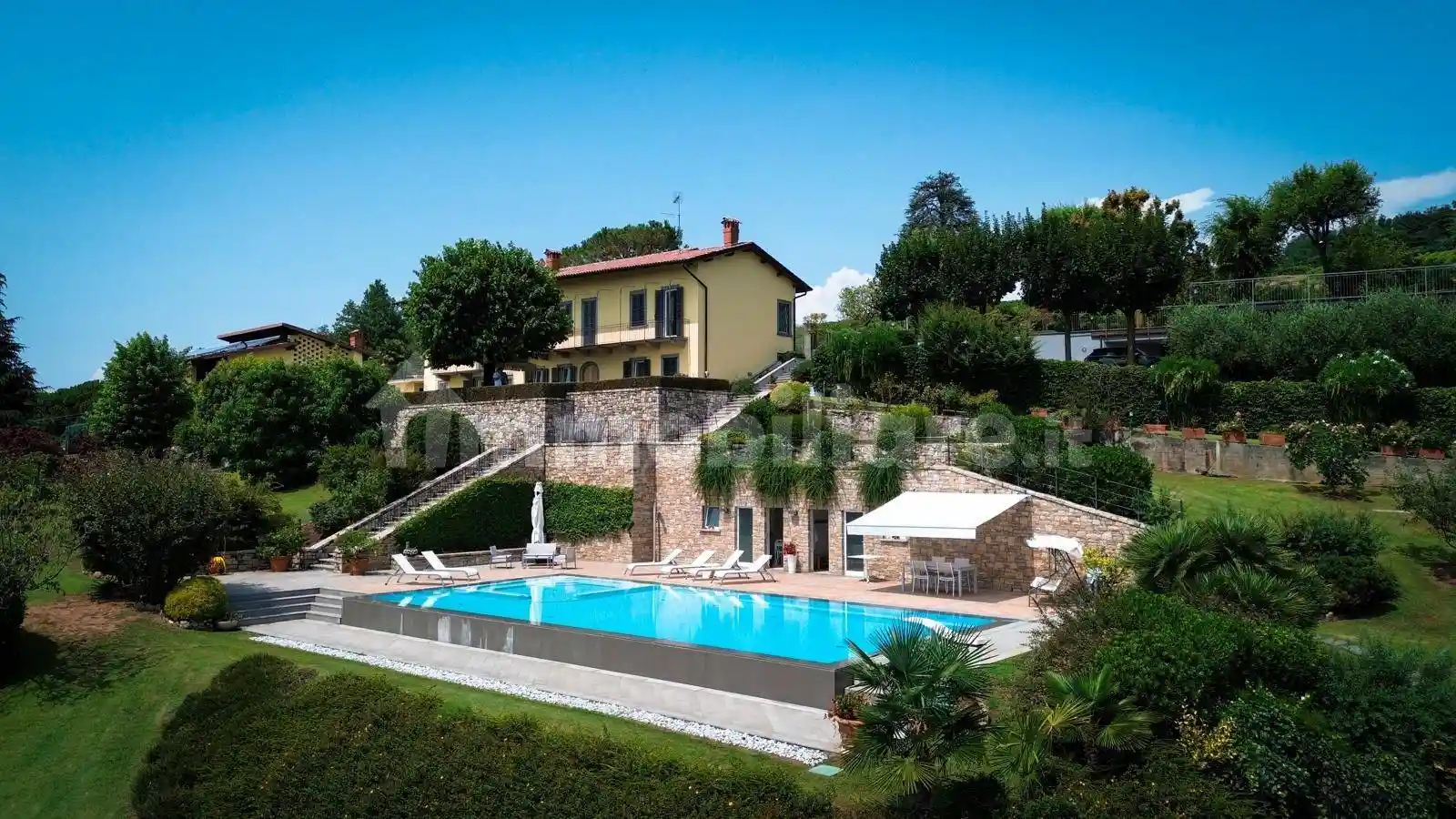 Villa in vendita a Grumello del Monte