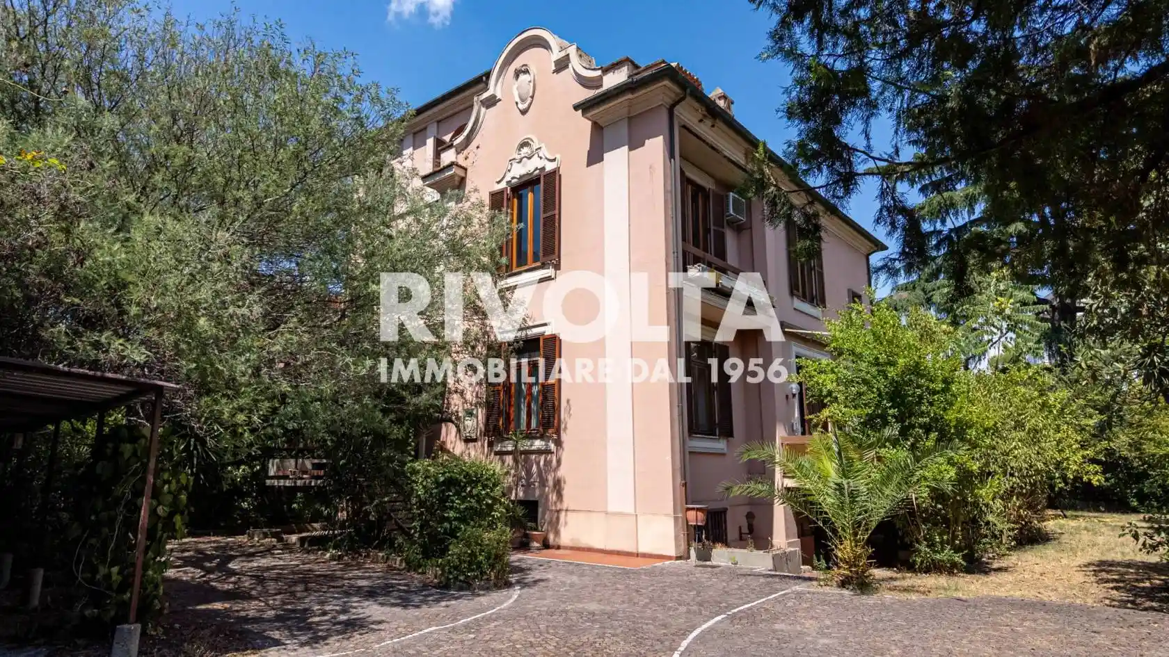 Villa in vendita a Roma