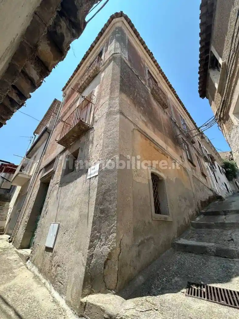 Villa in vendita a Sant'Ilario dello Ionio