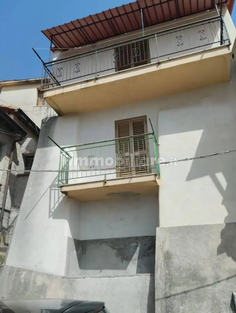 Villa in vendita a Canolo