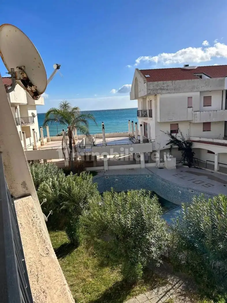 Trilocale via Lungomare, 58, Brancaleone Marina, Brancaleone - foto 2