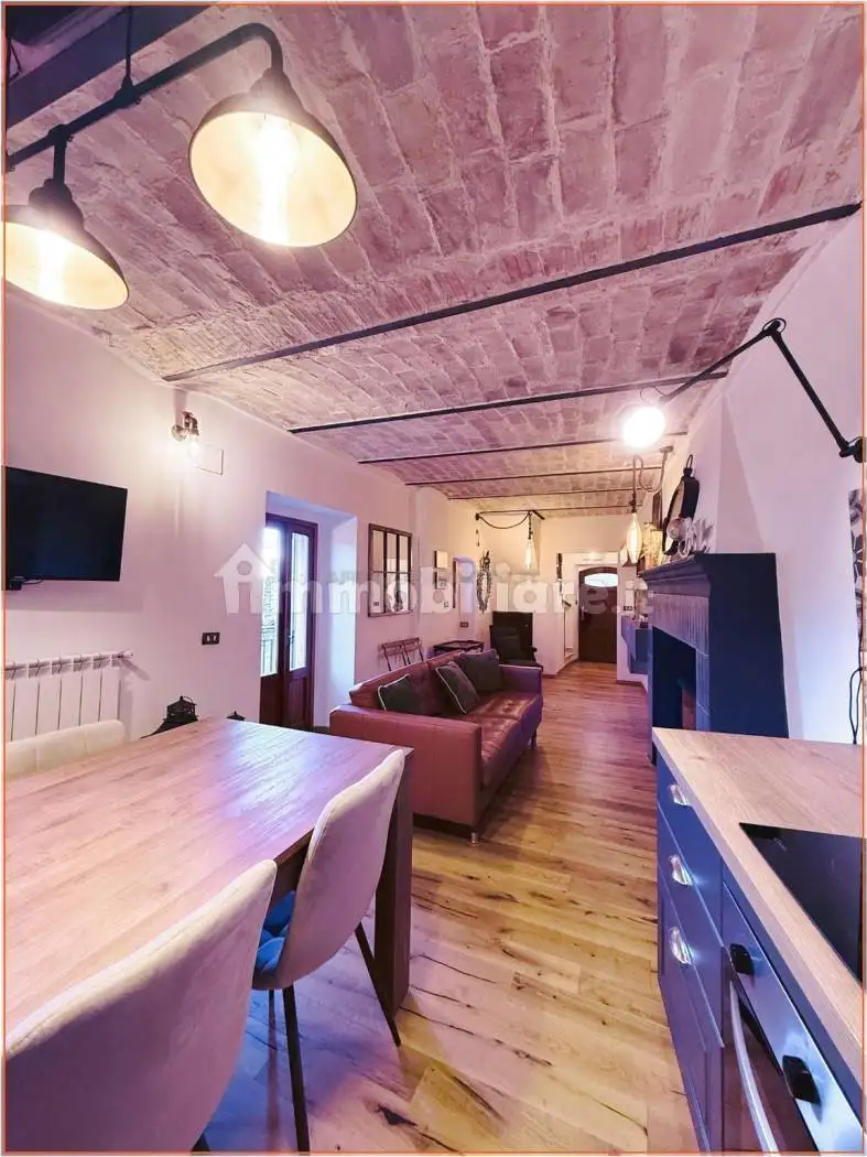 Appartamento corso Duca degli Abruzzi, Barrea - foto 2