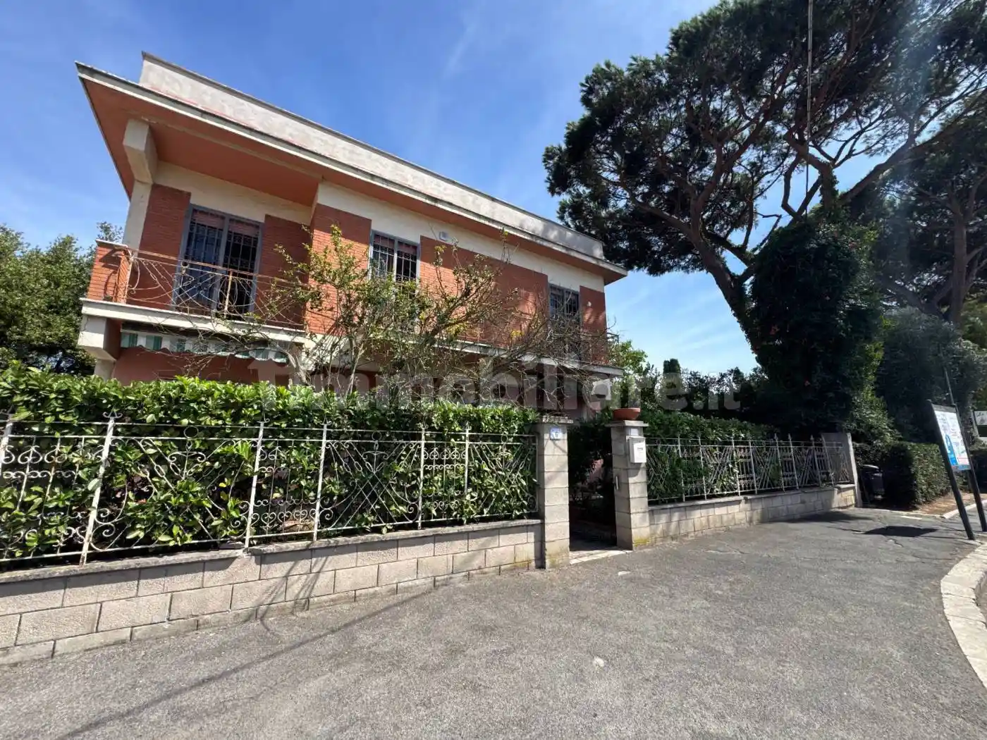 Casa indipendente in vendita a Nettuno
