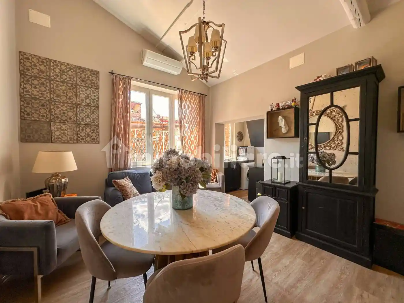 Appartamento in vendita a Lucca