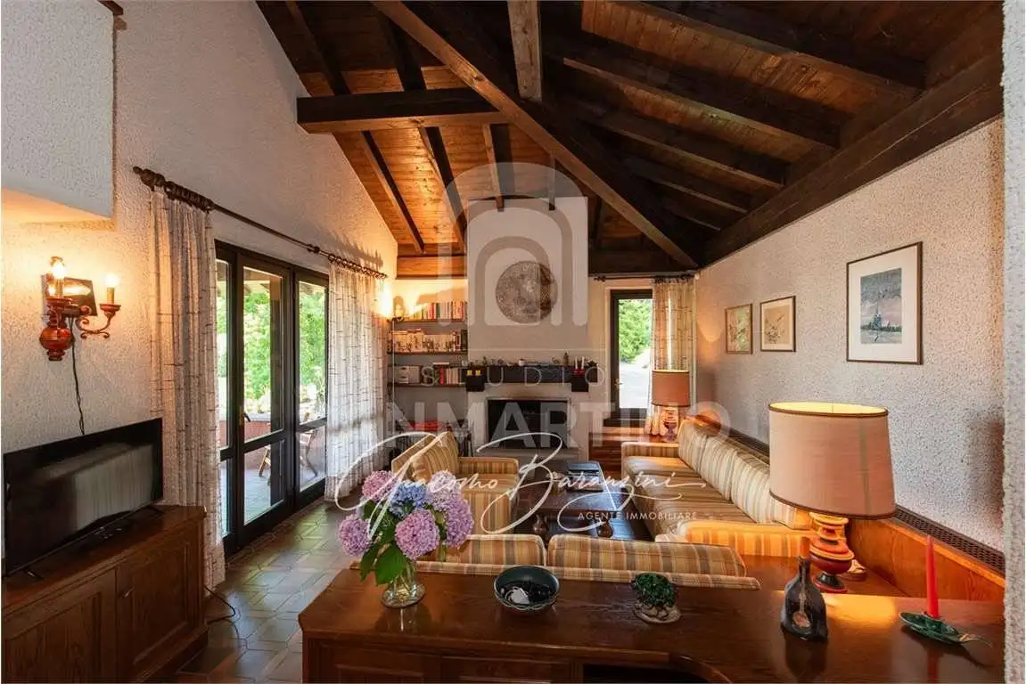 Villa unifamiliare via Giacomo Matteotti, Barasso - foto 2