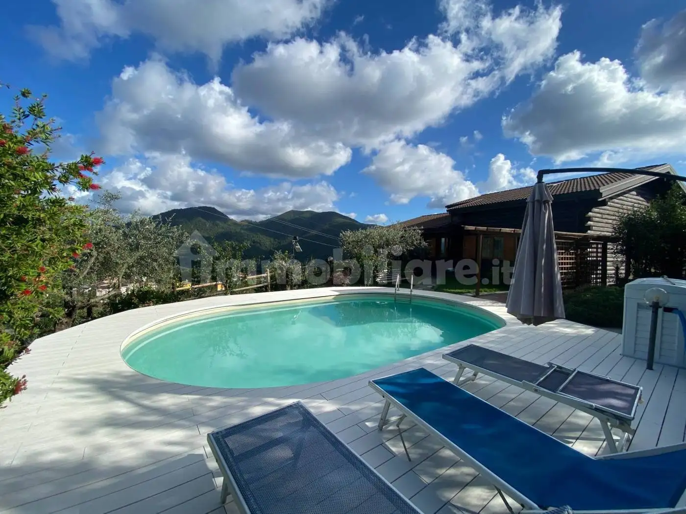 Villa in vendita a Podenzana