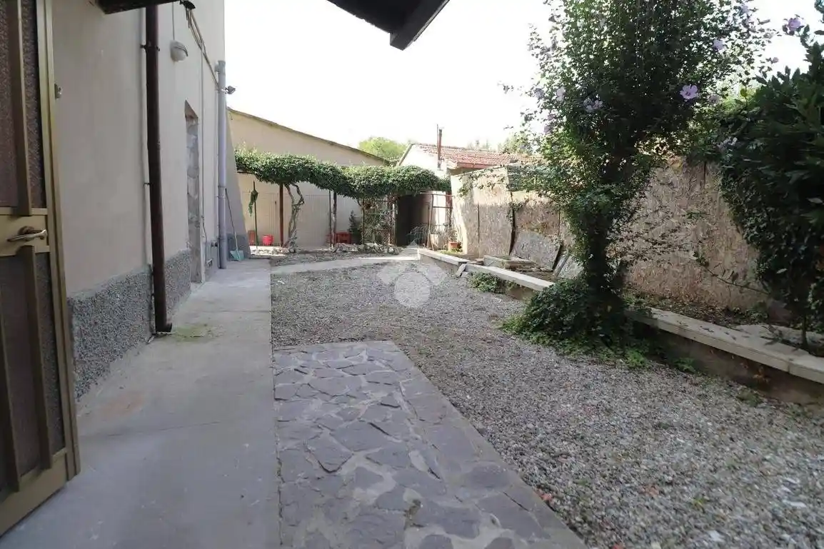 Rustico - Casale in vendita a Marmirolo